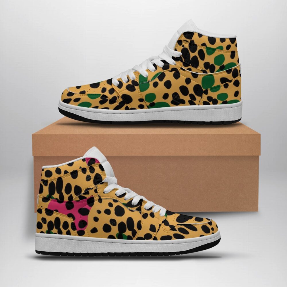 Urban Fit Sneakers with Crisp Detail – Owl Maverick
